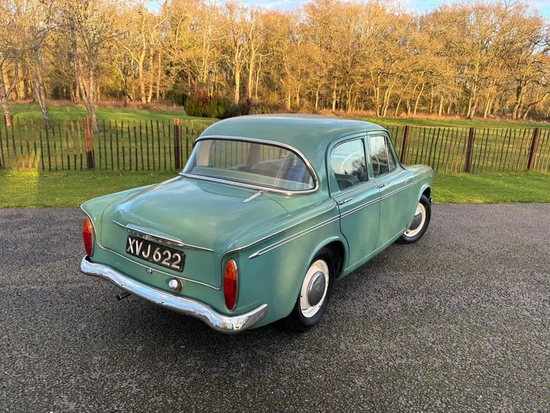 Hillman Minx: Models and Specs (2/4)