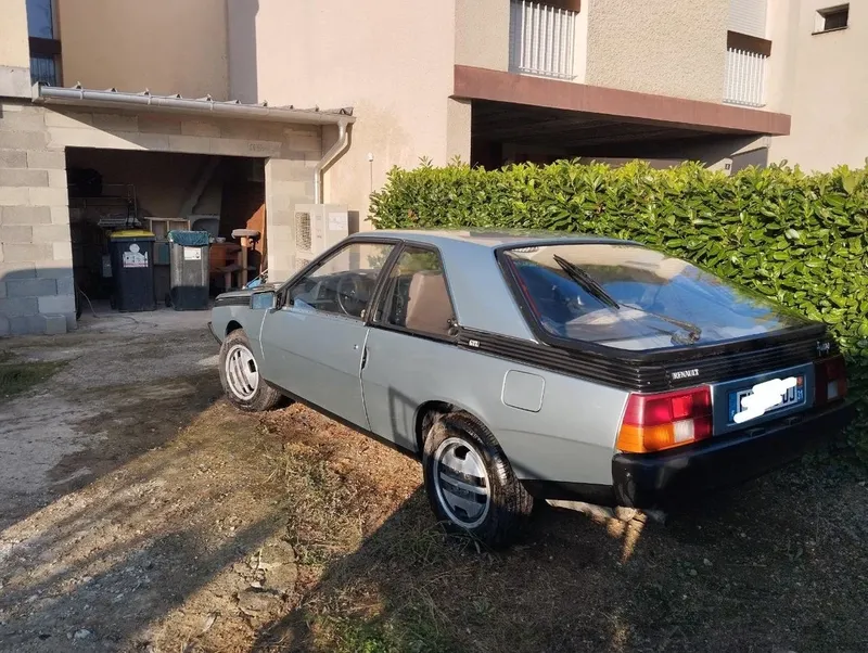 Renault Fuego: Models and Specs (4/4)