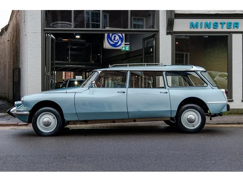 Citroën DS: Models and Specs (1/4)