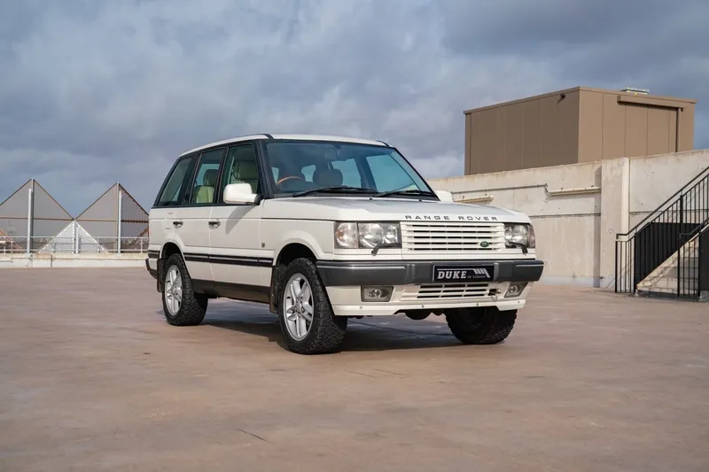 Land Rover Range Rover: Models and Specs (1/4)
