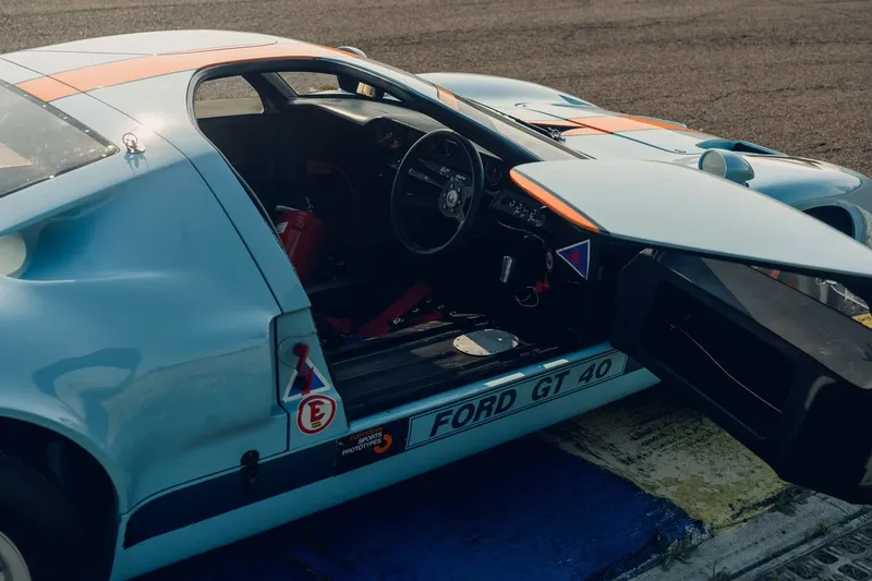 Ford GT40: Models and Specs (4/4)