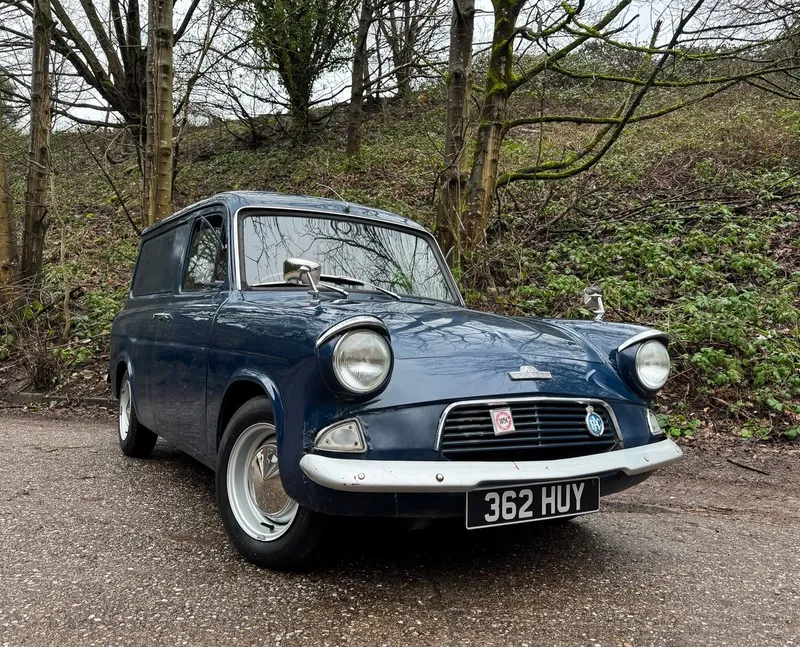 Ford Anglia: Models and Specs (2/4)