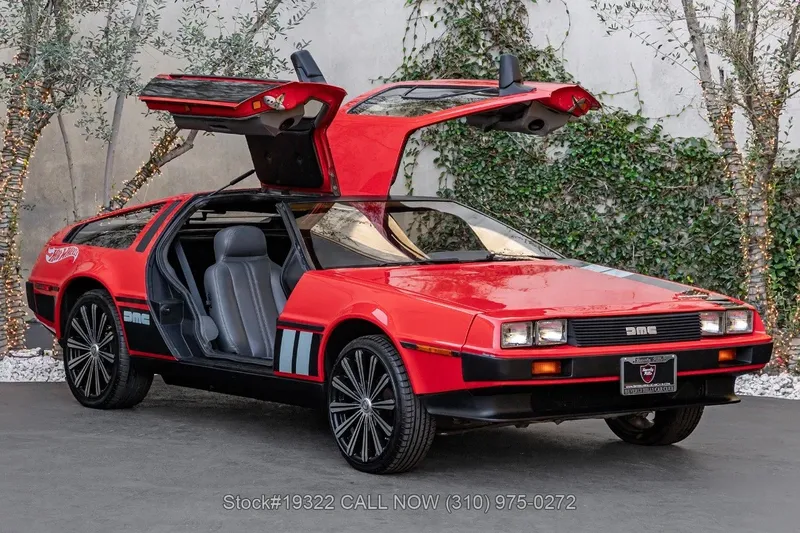 DeLorean DMC-12: Models and Specs (4/4)