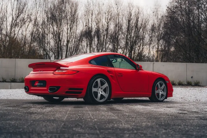 Porsche 997 Turbo: Models and Specs (3/4)