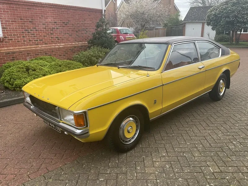 Ford Granada: Models and Specs (2/4)
