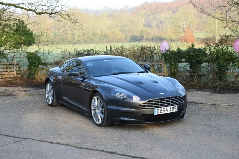 Aston Martin DBS: Models and Specs (3/4)