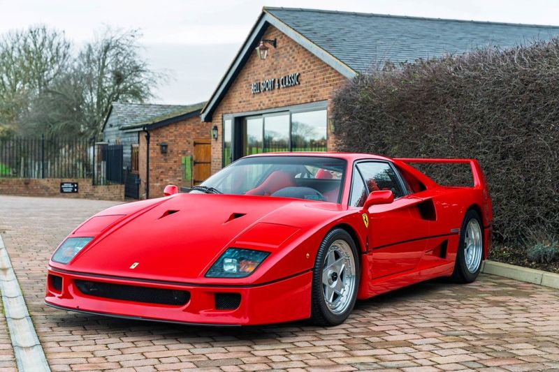 Ferrari F40: Models, Specs, and Buyer's Guide (4/4)