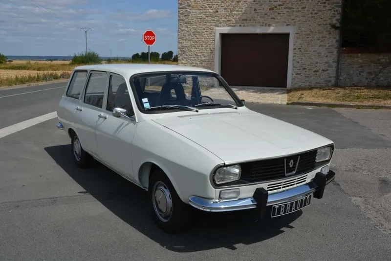 Renault 12: Models and Specs (3/4)