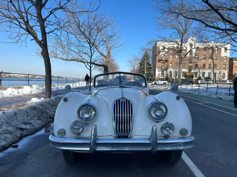 Jaguar XK140: Models and Specs (1/4)