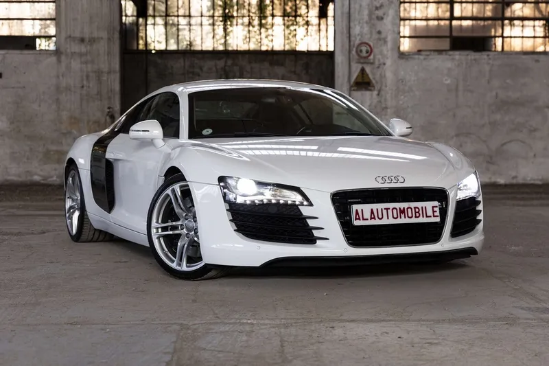 Audi R8: Models and Specs (1/4)