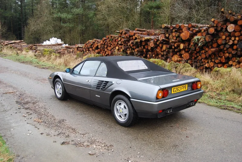 Ferrari Mondial: Models and Specs (2/4)