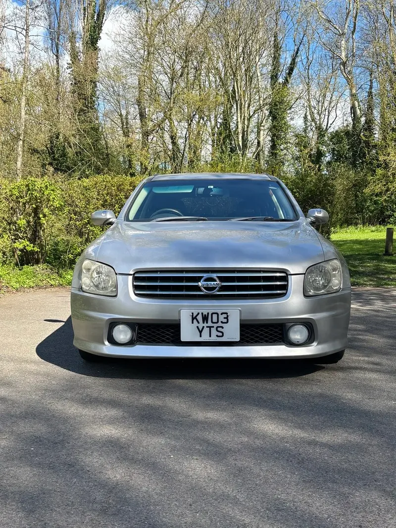 Nissan Stagea: Models and Specs (2/4)