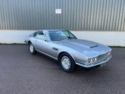 Aston Martin DBS V8
