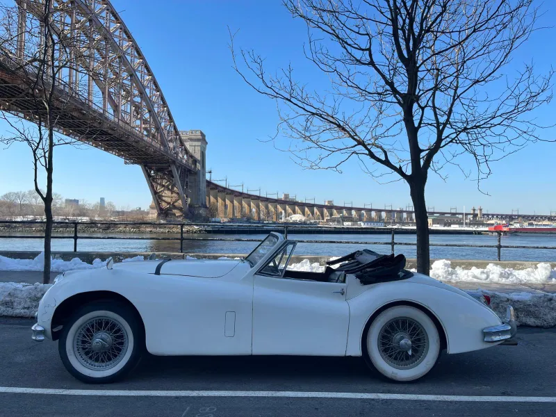 Jaguar XK140: Models and Specs (4/4)