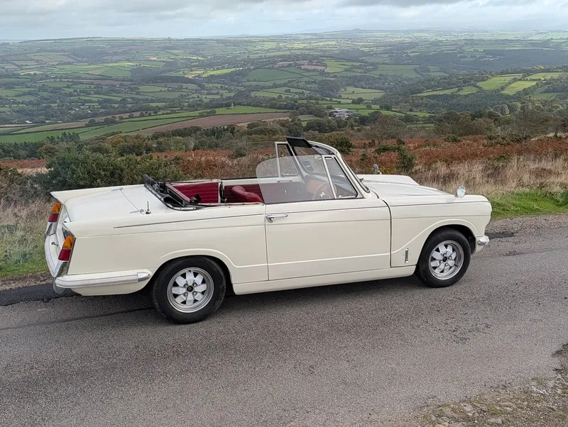 Triumph Herald: Models and Specs (3/4)