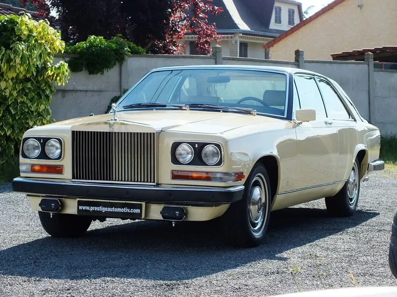 Rolls-Royce Camargue: Models and Specs (2/4)