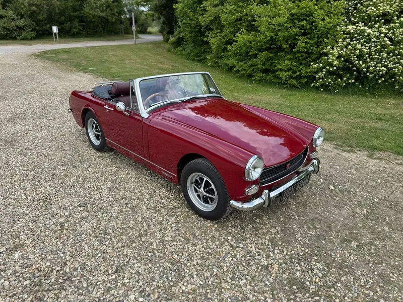 MG Midget: Models and Specs (2/4)