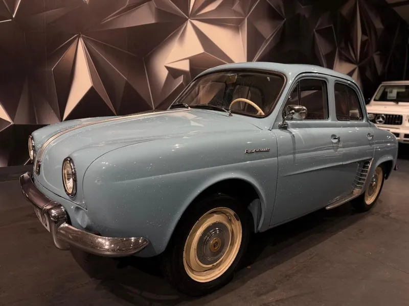 Renault Dauphine: Models and Specs (4/4)