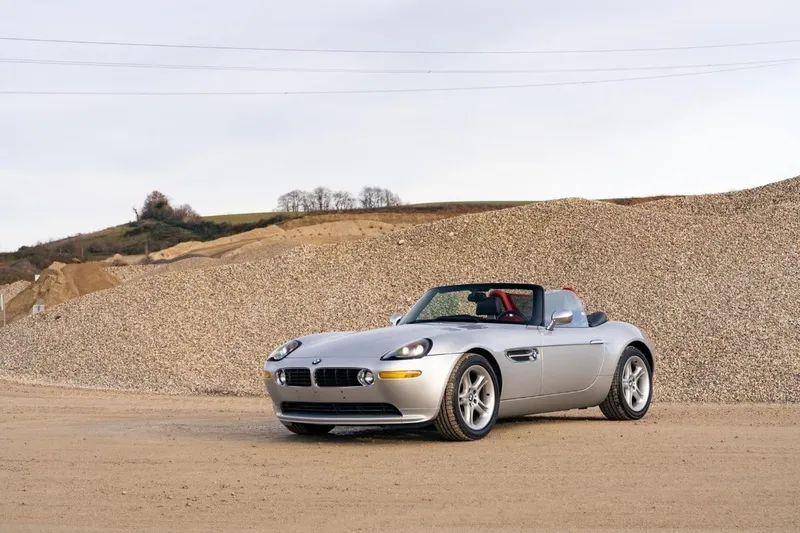 BMW Z8: Models and Specs (1/4)