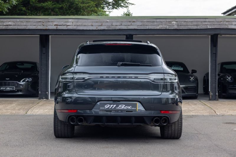 Porsche Macan: Models and Specs (3/4)
