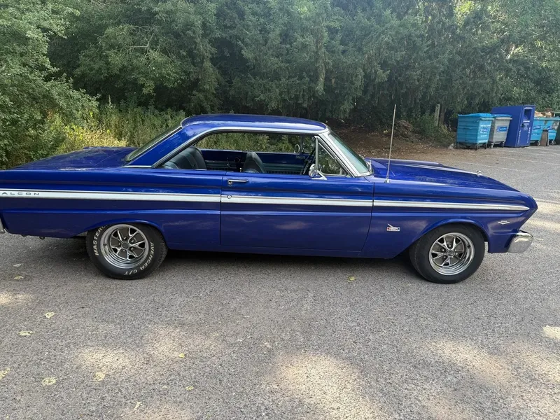 Ford Falcon: Models and Specs (2/4)