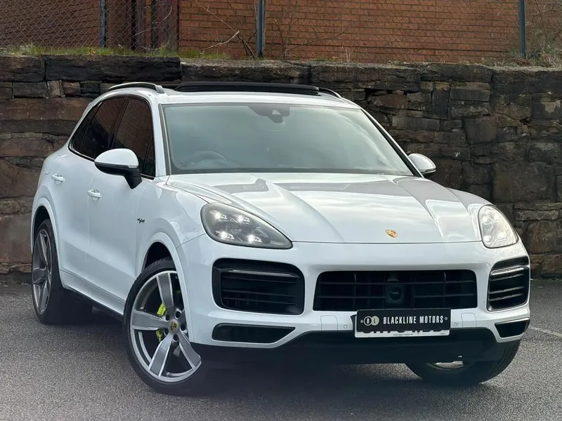 Porsche Cayenne : modèles et fiches techniques (1/4)