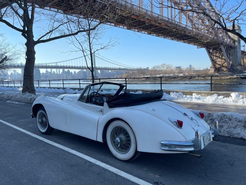 Jaguar XK140: Models and Specs (2/4)