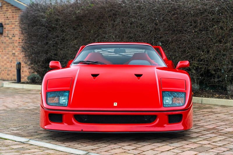 Ferrari F40: Models, Specs, and Buyer's Guide (2/4)