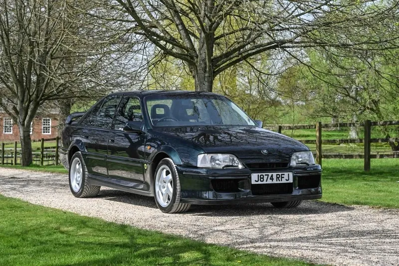 Lotus Carlton : modèles et fiches techniques (3/4)