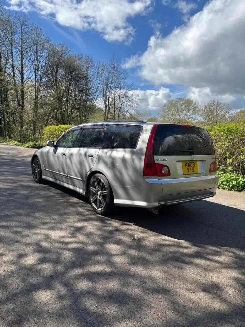 Nissan Stagea: Models and Specs (4/4)