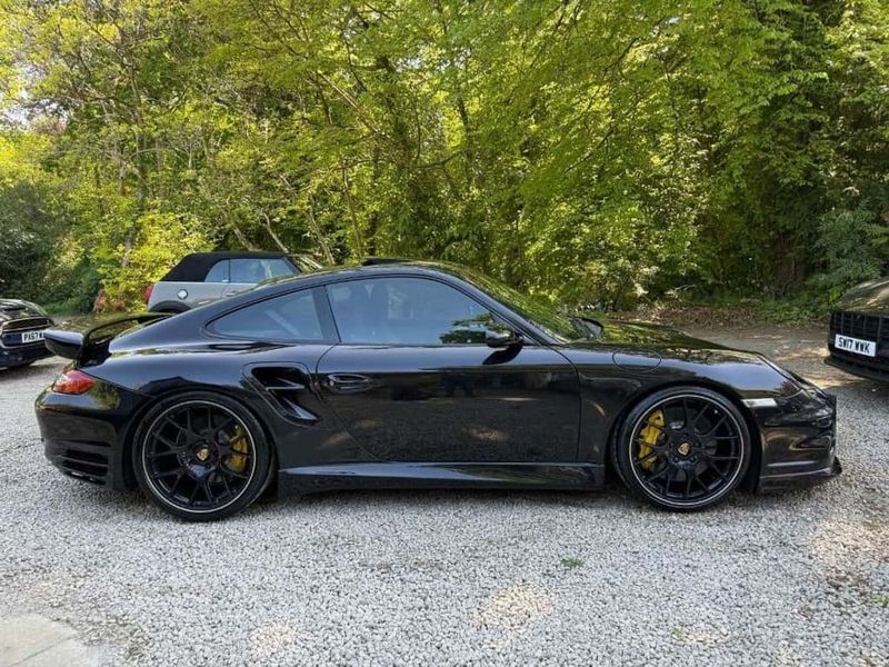 Porsche 911 Turbo: Models and Specs (3/4)