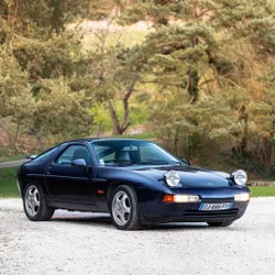 Porsche 928 GT