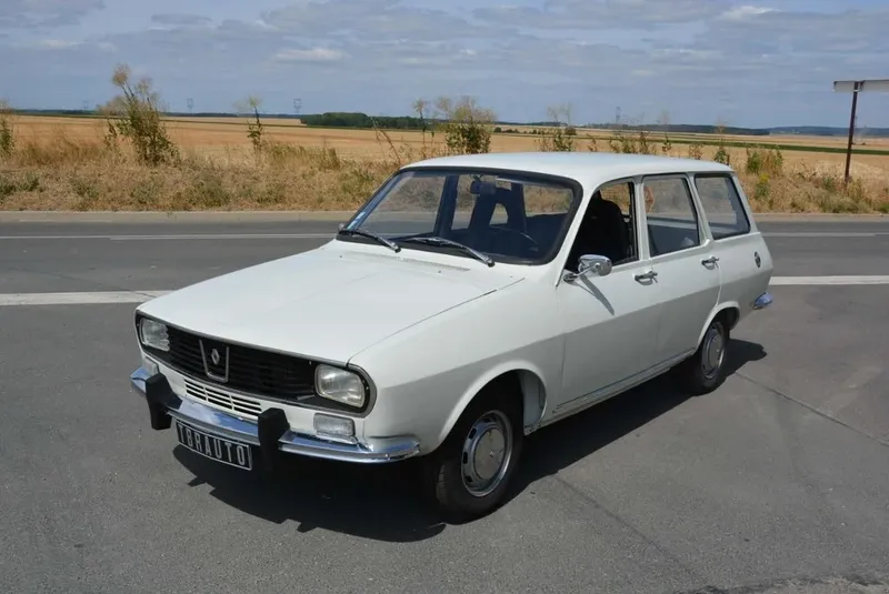 Renault 12: Models and Specs (1/4)