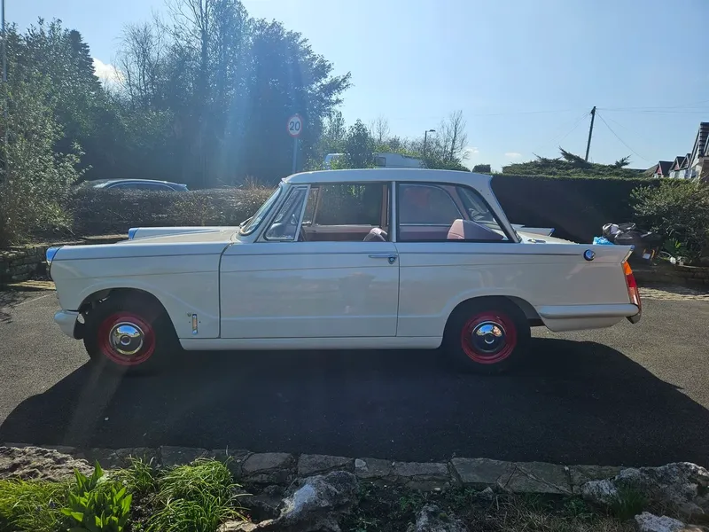 Triumph Herald: Models and Specs (2/4)