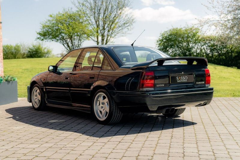 Lotus Carlton: Models, Specs and Buyer's Guide (3/4)