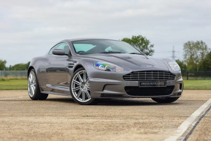 Aston Martin DBS: Models and Specs (1/4)